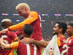 Galatasaray Jinakkan Liverpool Lewat Penalti Osimhen