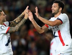 Comeback, PSG Bekuk Barca 2-1