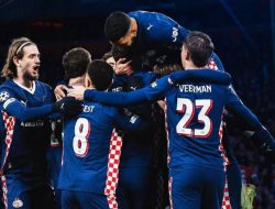 PSV Bantai Liverpool di Kandang 4-1