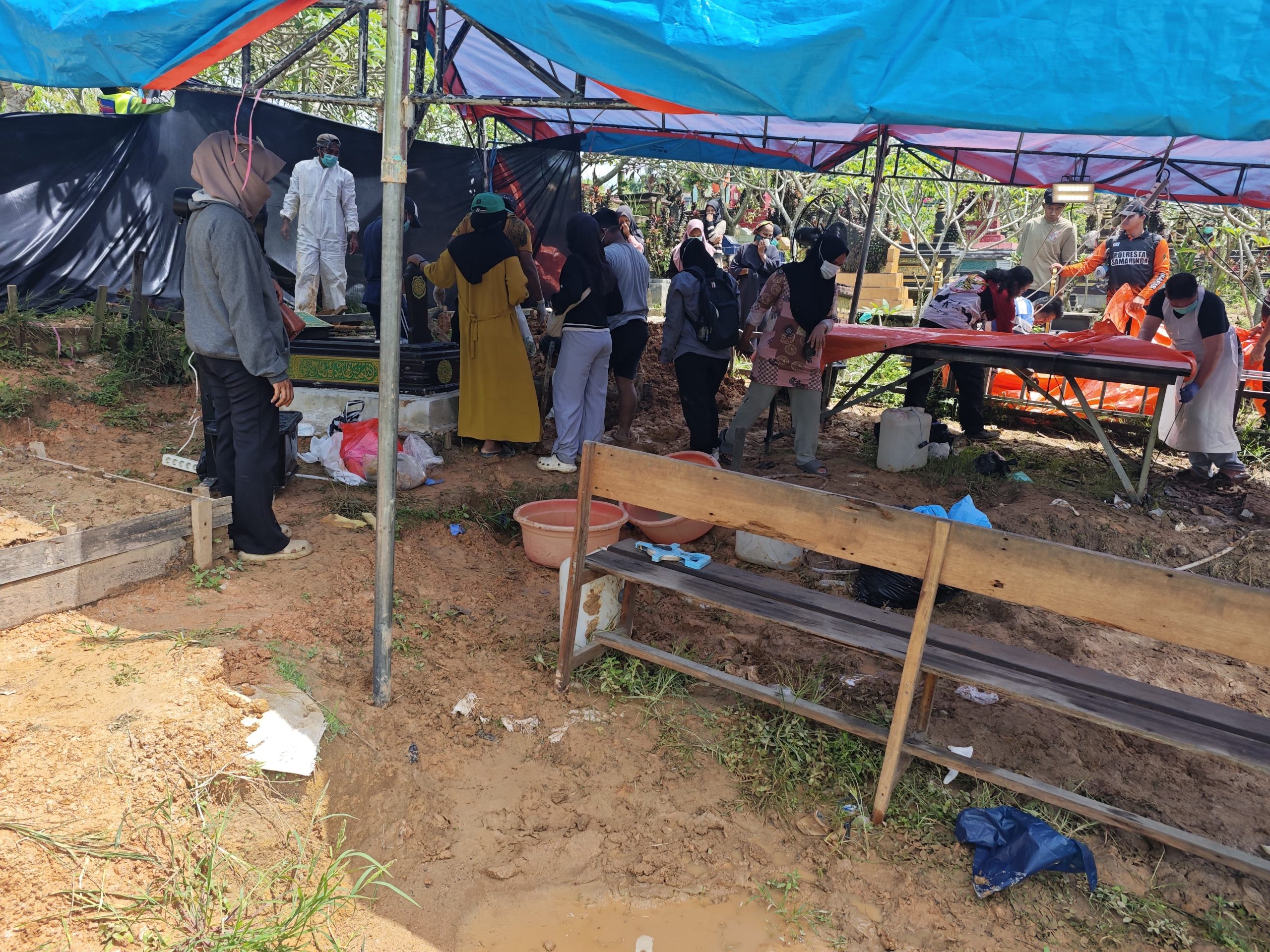 Diduga Meninggal Karena Kekerasan, Makam Bocah 14 Tahun Diekshumasi - BusamID - Media Kreatif Dari Samarinda, Untuk Indonesia