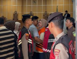 Donna Faroek Divonis 4 Tahun Penjara