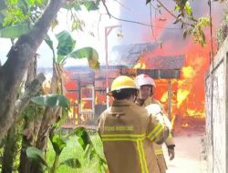 Asap Tebal dan Ledakan Kejutkan Warga, 5 Bangunan Terbakar di Gang Sempit Samarinda