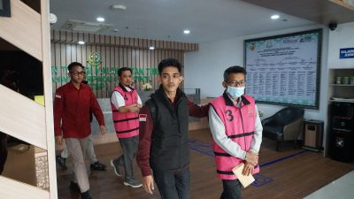 Kejati Kaltim Tahan ASN Kementerian ESDM Dan Pengusaha terkait Dugaan Korupsi Tambang