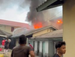 Rumah Penjaga Sekolah dan Kantin SDN 001 Samarinda Terbakar
