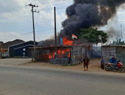 Ditinggal Sejenak, Bengkel Las di Samarinda Hangus Terbakar