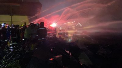 Api Lahap Bangsalan di Palaran Samarinda