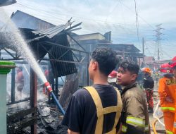 Bangsalan 2 Pintu di Samarinda Ludes Dilahap Api