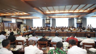 Data Berbeda saat Rakor Karhutla, Wamen LH Sentil Ketidakhadiran Gubernur-Wagub Kaltim