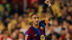 Hattrick Raphinha Bantai Sevilla