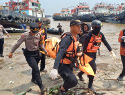 Jasad Pria Misterius Ditemukan Mengapung di Sungai Mahakam