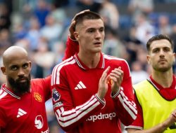 Everton Gagalkan Kemenangan MU