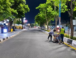BBPJN Kaltim Lakukan Pemasangan Marka Jalan di Jalan Juanda Samarinda