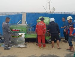 Niat Menolong Kebakaran, Mobil Relawan Pemadam di Samarinda Terbalik